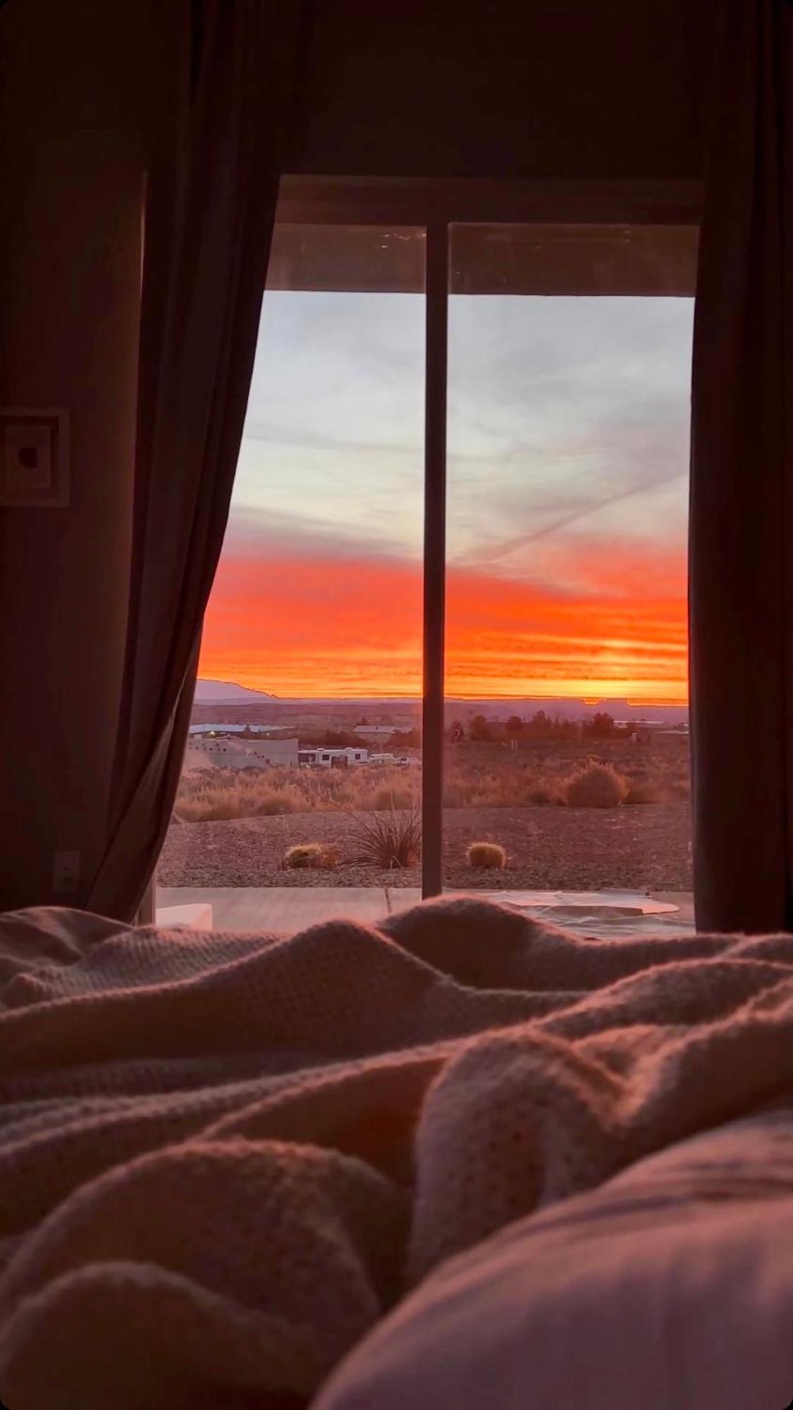 Page Arizona Border Town- Crimson Suite, Desert Canyon Getaway With Views Big Water Eksteriør billede