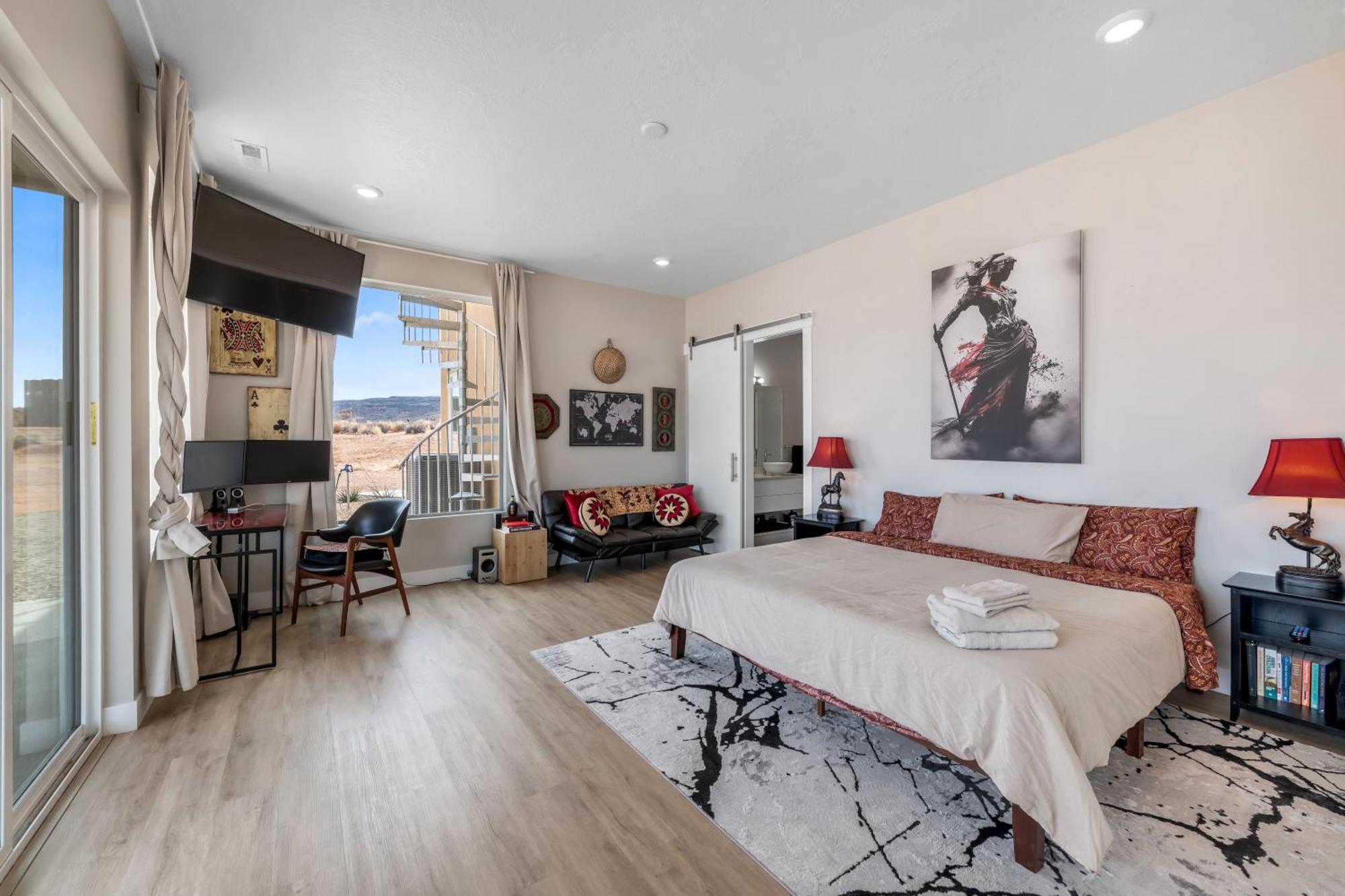 Page Arizona Border Town- Crimson Suite, Desert Canyon Getaway With Views Big Water Eksteriør billede
